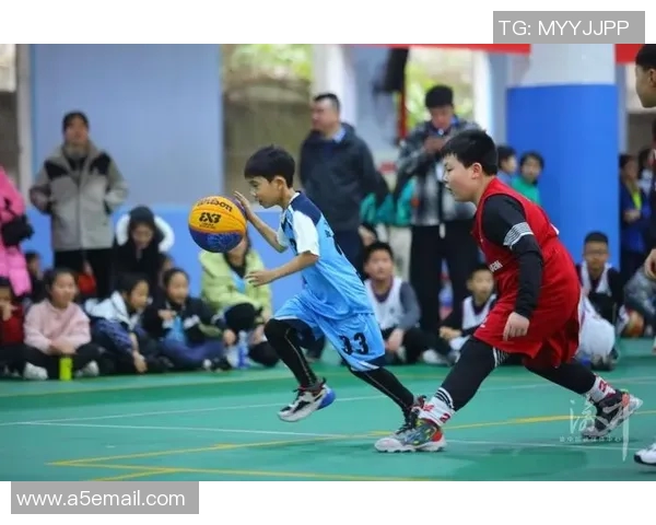 重庆篮球队勇闯世锦赛的辉煌历程与背后故事揭秘