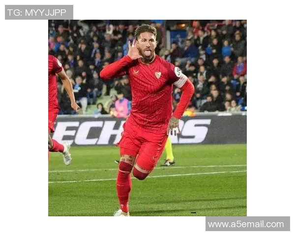 年轻稳重的足球明星如何在赛场上展现自我魅力与领导力